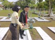 Satbinmas Palangka Raya Dampingi Upacara Ziarah dan Tabur Bunga HUT Satpam ke-44
