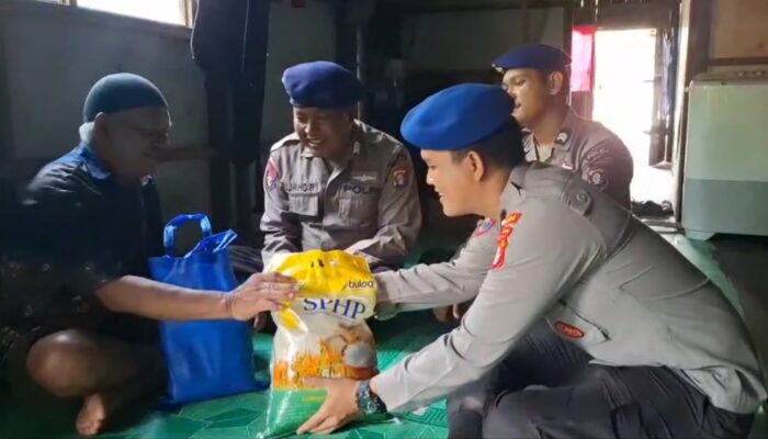 Peduli Masyarakat Membutuhkan, Personel KP XVIII – 2005 Ditpolairud Polda Kalteng Beri Bantuan Sosial