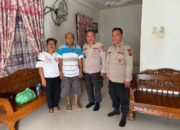 Polsek Tanah Jawa Tunjukkan Kepedulian, Kunjungi Personil yang Sakit