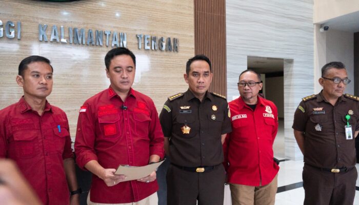 Penyidik Kejati Kalteng Tahan 3 Orang Tersangka Dugaan Korupsi Penerbitan Ijin Tambang