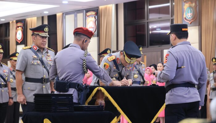 Sertijab dipimpin Kapolri, Irjen Iwan Kurniawan Resmi Jabat Kapolda Kalteng