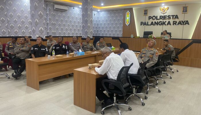 Tingkatkan Kualitas Kinerja, Polresta Palangka Raya Hadiri Vicon Anev Bulanan Beyond Trust Presisi 