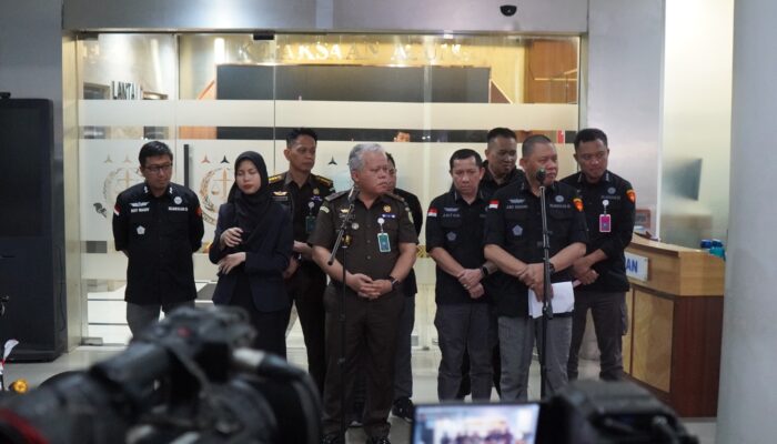 Penyidik JAM PIDSUS Tetapkan Legal PT Wilmar Sebagai Tersangka Suap/GratifikasiP enanganan Perkara di PN Jakarta Pusat