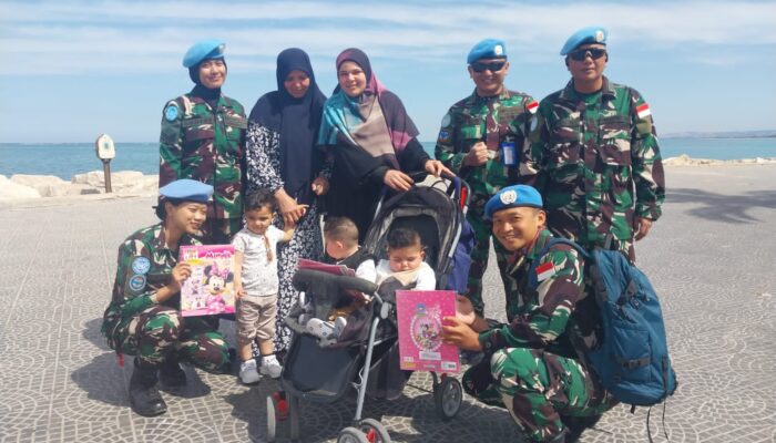 KEGIATAN CEW (CIMIC ENGAGEMENT WALK) GABUNGAN SATGAS CIMIC XXXI-O dan SATGAS CIMIC XXXI-N