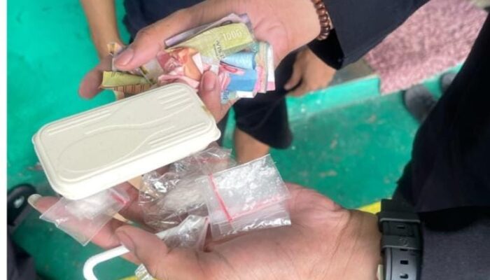 Petugas Rutan Berhasil Mengamankan 5 gram serbuk putih diduga sabu, Kakanwil Ditjenpas Kalteng : Kita Terus Gencarkan Lapas/Rutan di Kalimantan Tengah Bebas Dari Narkoba