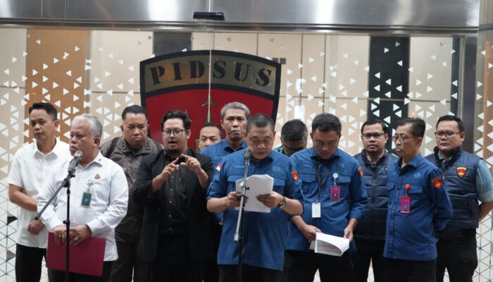 Penyidik JAM PIDSUS Tetapkan 9 Tersangka Baru Perkara Tata Kelola Minyak Mentah PT Pertamina