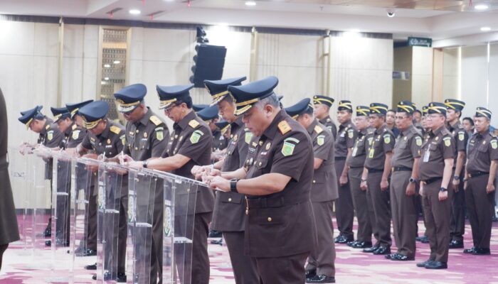 Jaksa Agung RI Lantik Kepala Kejaksaan Tinggi dan Pejabat Eselon II di Lingkungan Kejaksaan Agung