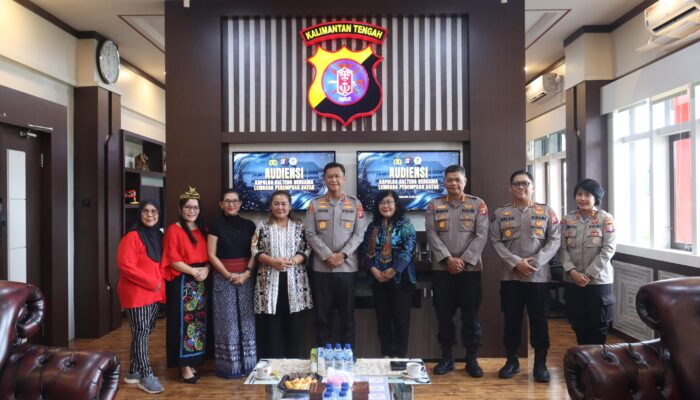 Audiensi Bersama LPD Kalteng, Kapolda Tegaskan Komitmen Dukung Kiprah Perempuan Dayak dalam Pembangunan Daerah