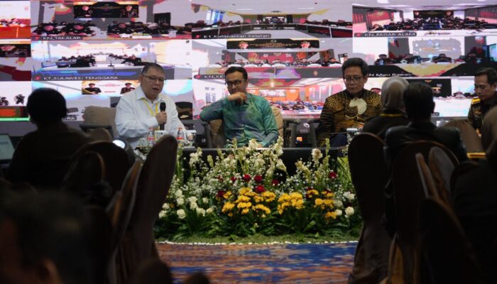 Kajati Kalteng Hadiri Rapat Evaluasi Capaian Kinerja Semester I Tahun 2025 Kejaksaan Republik Indonesia Secara Virtual