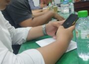 Plt Kadis BPMN Kelimpungan Ditanya Mahasiswa Saat RDP Dengan Komisi I DPRD Simalungun
