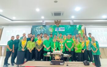 Wujud Syukur di Usia Yang ke 11 PT.Macan Sejahtera Cahaya Potong Kue Ulang Tahun Dan Tiup Lilin di Kota Parapat