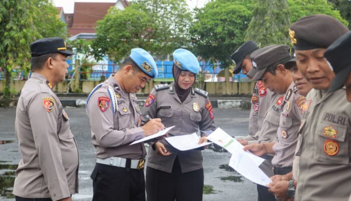 Jaga Disiplin Internal, Sipropam Polresta Palangka Raya Cek Absensi Personel saat Apel Pagi