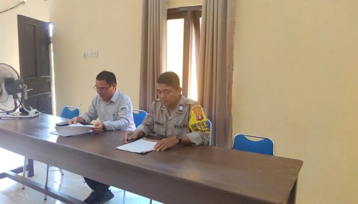 Bhabinkamtibmas Sabaru Mediasi Sengketa Lahan Warga di Jalan Sanang