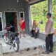 Di Tumbang Tahai, Polsek Bukit Batu Sampaikan Pesan Kamtibmas Secara Humanis