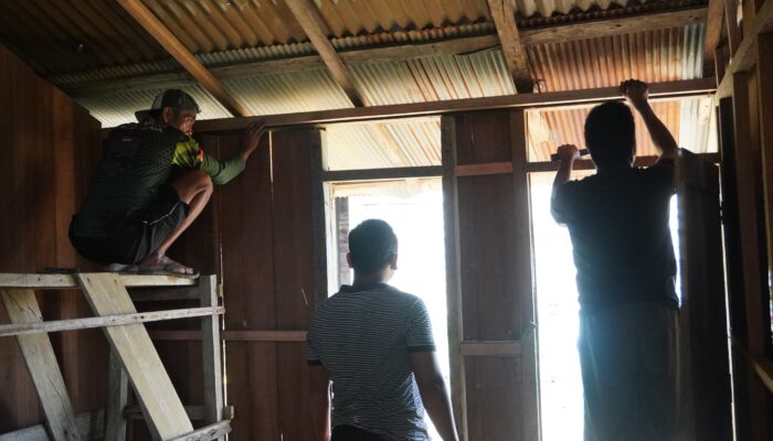 Ramadhan Penuh Dedikasi, Satgas TMMD Reguler ke-127 Kejar Pembangunan RTLH