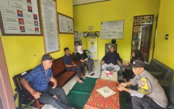 Respons Aduan Warga, Polsek Sabangau Laksanakan Mediasi di Kelurahan Bereng Bengkel
