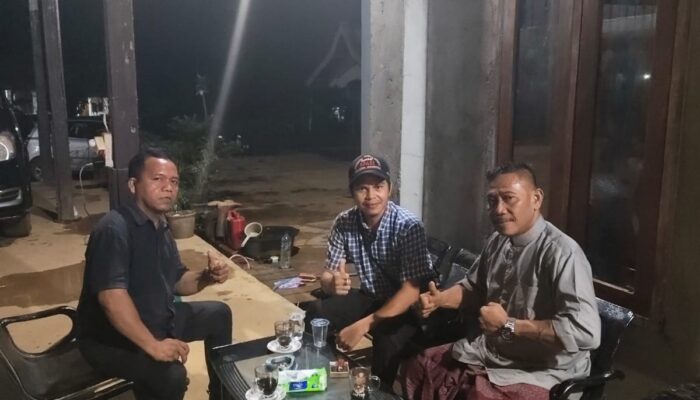 Kunjungan Media ke Rumah Kepala Desa Tribuana, Badirun: “TMMD Bawa Banyak Manfaat bagi Desa”