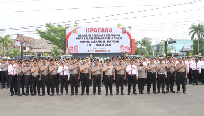 Polres Kotim Adakan Upacara Kenaikan Pangkat Pengabdian PNPP Polres Kotawaringin Timur