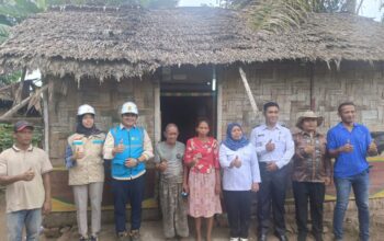 Salurkan Program “Light Up The Dream Ramadhan 1447 H” ke Rumah Warga Nagori Bandar Rejo : Manager PLN ULP Perdagangan Semoga Dapat Bermanfaat