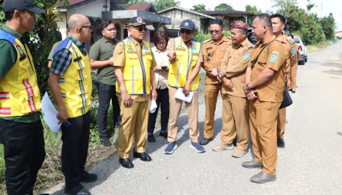 Bupati Didampingi Kadis PUTR Tinjau Jalan Provinsi Diwilayah Simalungun Yang Akan Segera Direkonstruksi