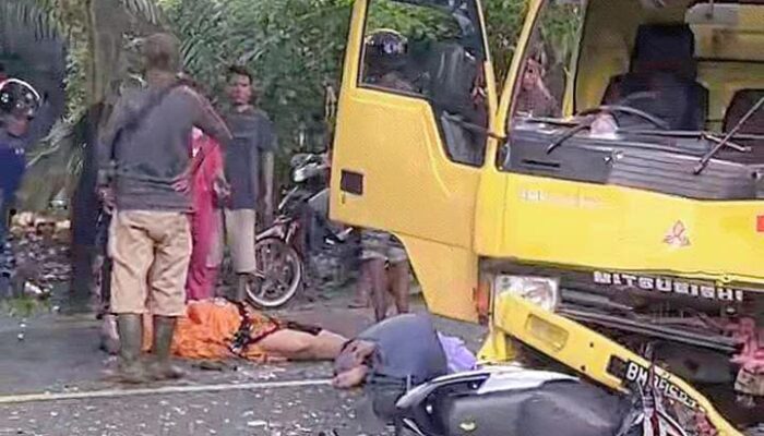 Braak! Vario Kontra Dumtruck di Jalinsum Medan-Kisaran Batu Bara, 2 Luka Parah 1 Luka Ringan
