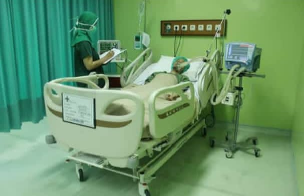 TEROR TERHADAP PERS: Wartawan Batam Ditikam, Diduga Buntut Liputan Judi dan Miras