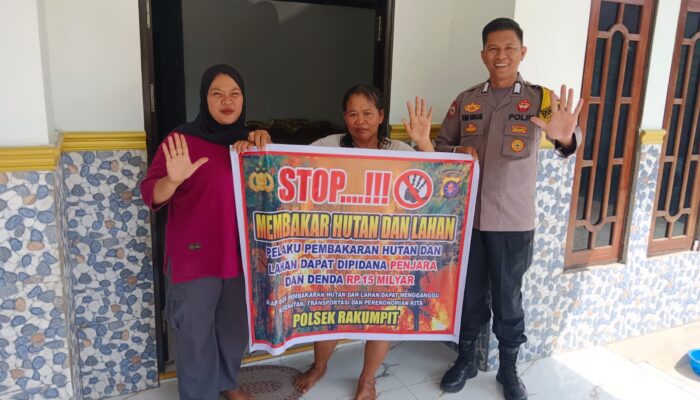 Datangi Emak-Emak di Petuk Bukit, Bhabinkamtibmas Polsek Rakumpit Imbau Antisipasi Karhutla