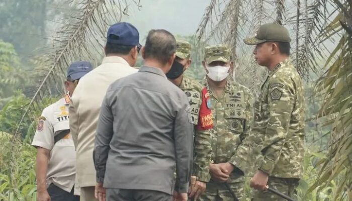 Presiden Prabowo Tinjau Karhutla di Kalbar, Panglima TNI Tegaskan Kesiapan Personel
