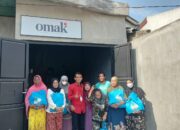 HUT ke-81 RI, PWI Batu Bara Berbagi Sembako kepada Warga Membutuhkan